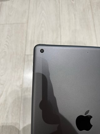 iPad 8ª gen 32GB WiFi Grigio + Accessori