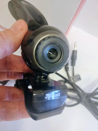Webcam Trust EXIS para PC y portátil