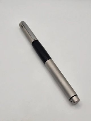 Caneta Lamy Accent c/ pega cambiável (M)