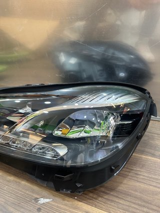 HELLA  LED/Halógena-Faro  Mercedes Benz w212