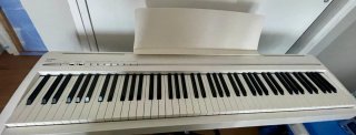 Teclado Kawai ES120 Digital Piano