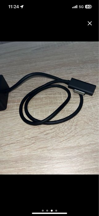 Microsoft Surface Dock 1661 + Fuente Alimentación