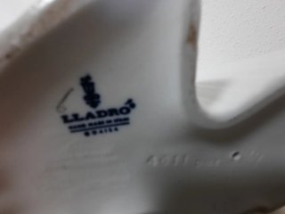 Figura Lladro Mujeres Sombrero Blanco