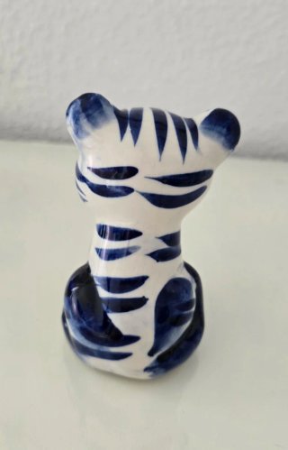 Figura de porcelana Gzhel tigre