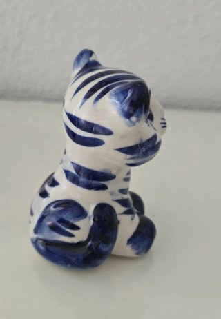 Figura de porcelana Gzhel tigre
