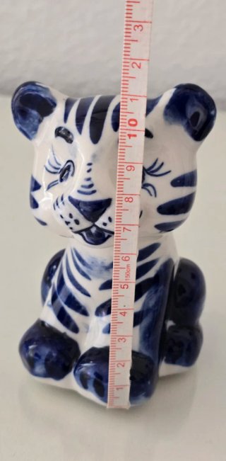 Figura de porcelana Gzhel tigre