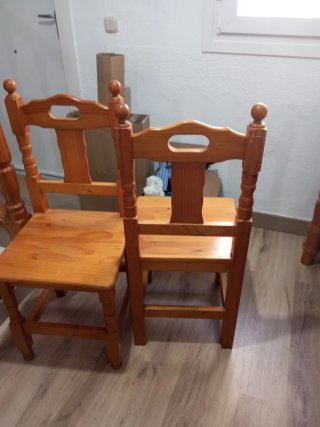 Mesa comedor y 6 sillas de madera