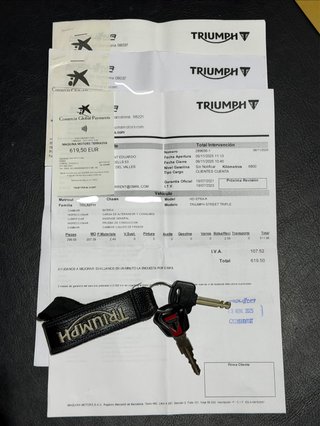 Triumph Street Triple 765 RS · 6.800km · Impecable