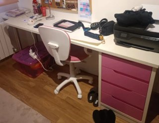 Habitación con Cama nido con escritorio y estanter
