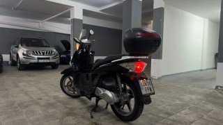 Moto Scooter Negra