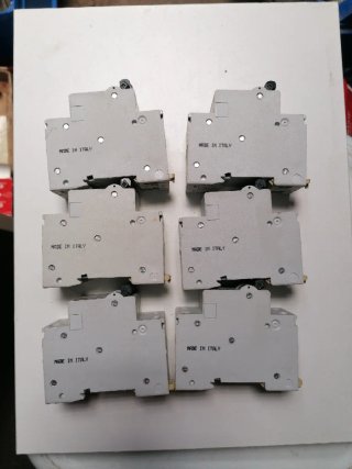 Automático 2x10A