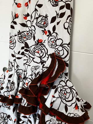Traje de flamenca blanco y rojo