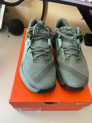 Nike Metcon 10 Gris/Verde