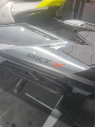 Moto de agua Sea-Doo BRP RXT 325 Sin matricular
