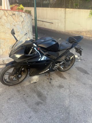 Yamaha YZF R125 Negra mate