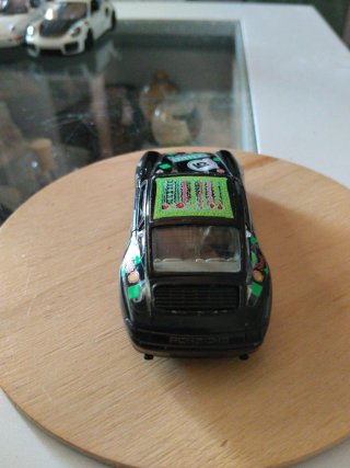 Porsche 911 Carrera Bburago 1/43