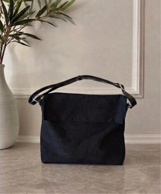 Borsa a spalla nera