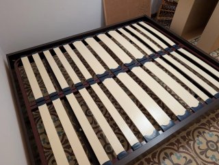 Cama y somier de madera 150x190