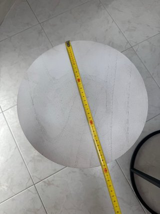 Tavoli ausiliari in metallo e legno