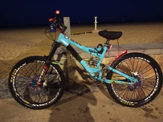 Bicicleta Specialized Enduro 26 prezzo negoziabile