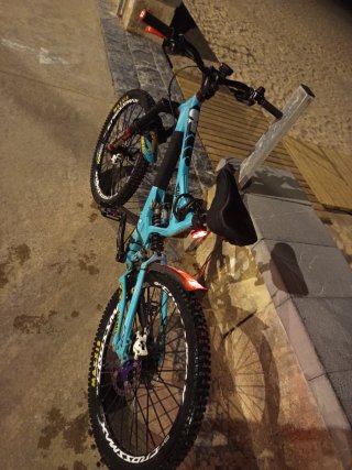 Bicicleta Specialized Enduro 26 prezzo negoziabile