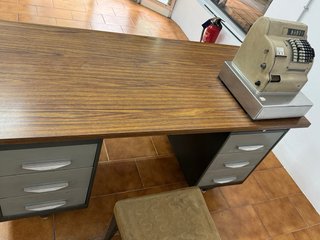 Escritorio y Silla Hierro Años 70/80
