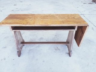 Mesa de madera finales  siglo XIX
