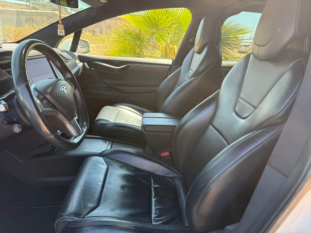 Tesla Model X 2017