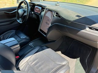 Tesla Model X 2017