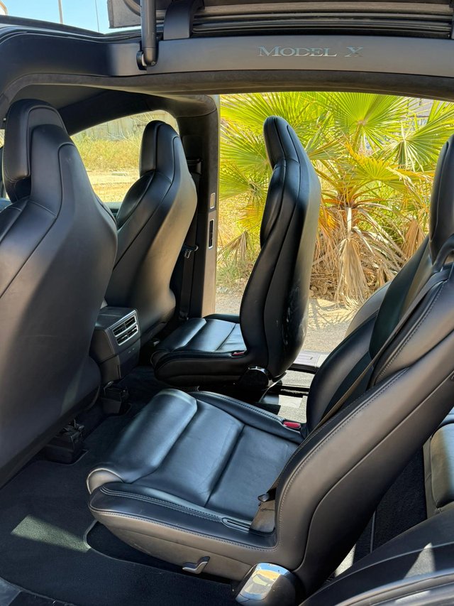 Tesla Model X 2017