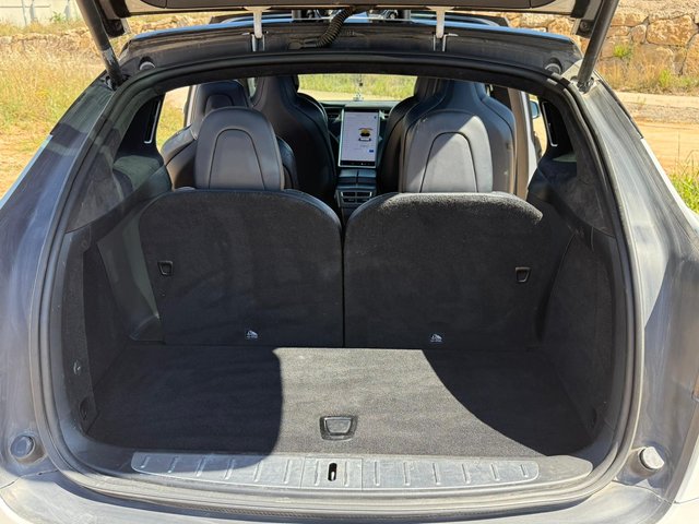 Tesla Model X 2017
