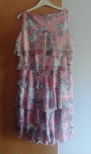 Abito formale rosa con stampa