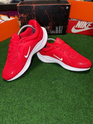 Nike Quest 5