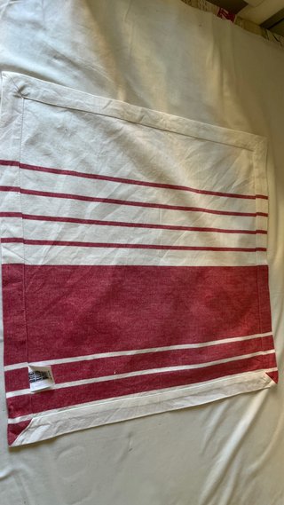 Mantel Cuadros Rojo y Blanco con 6 servilletas