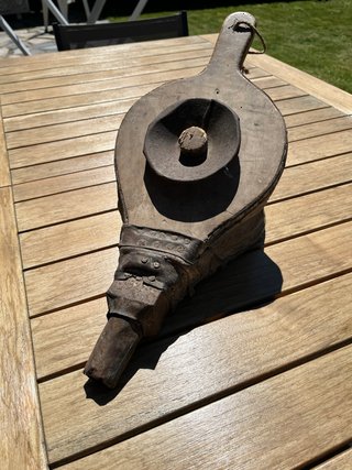 Bufador antiguo para chimenea
