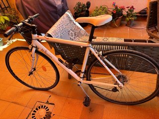 Bici Híbrida Blanca