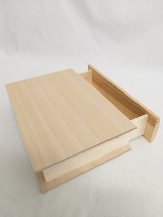 Caja libro de madera