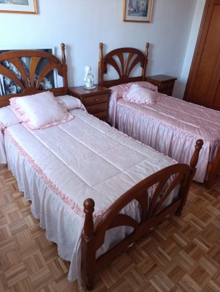 Juego de 2 camas de madera de pino, con colchones
