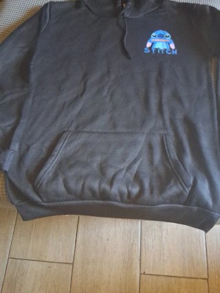 Sudadera Negra con Stitch
