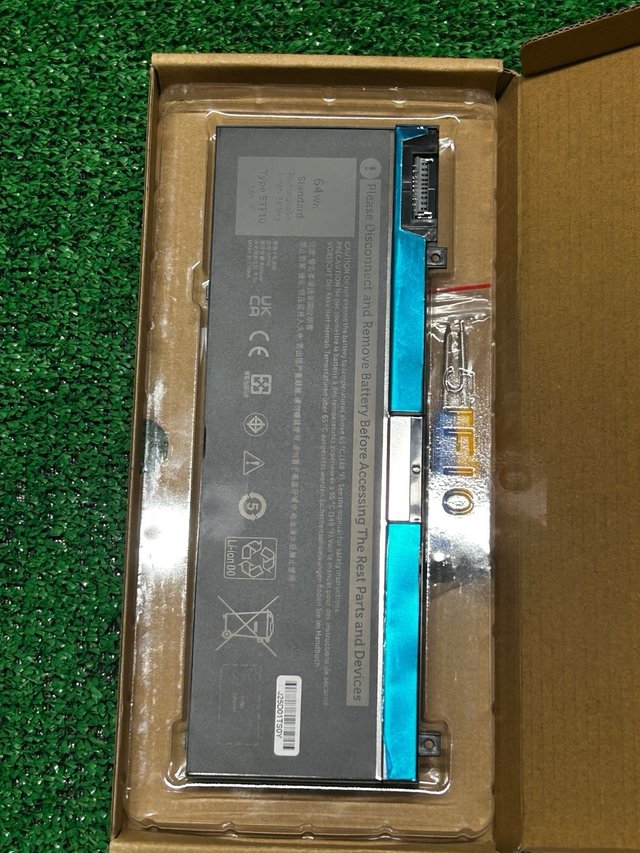 Batería DELL Precision 7530 7540  76V 64Wh 5TF10