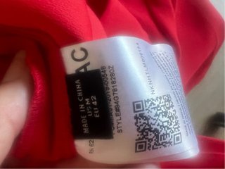 Mono Guess rojo manga larga