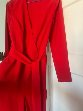 Mono Guess rojo manga larga