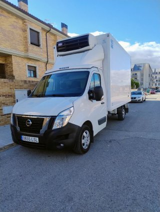 Nissan NV400 2021