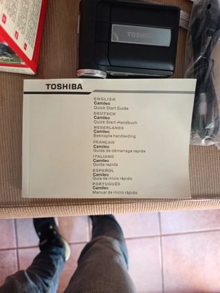 Cámara Toshiba (no sé si funciona)