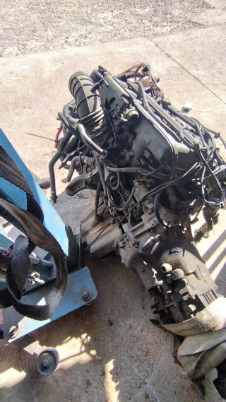 Motor BMW 325i E46