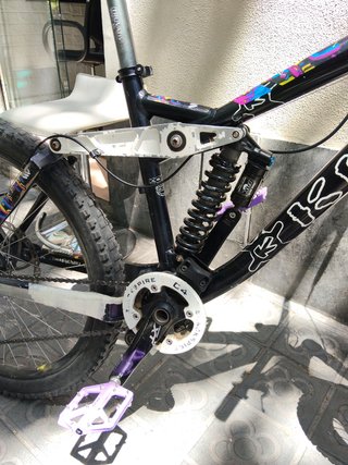 no envío .Kona Stinky 2007 Talla L Totem