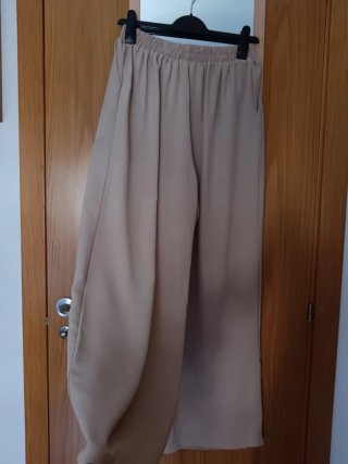 Pantalón ancho beige