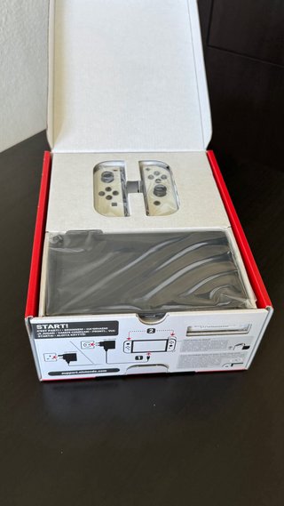 NINTENDO SWITCH OLED DA SCOPRIRE!!
