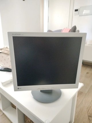Monitor LG TFT 19 Blanco