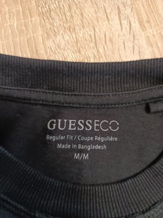 Camiseta Guess Manga Larga Negra Talla M